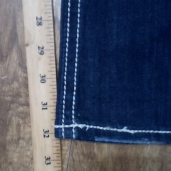 Rock Revival Women's 26 Dark Blue Jeans Bejeweled Distressed NWT - Picture 12 of 12